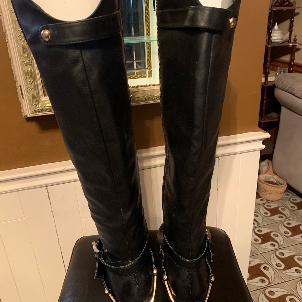 Boots - Picture 2 of 2